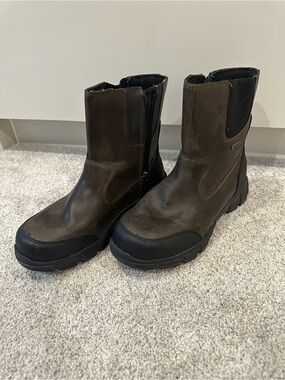Dark Brown and Black Men's Boots Size 9